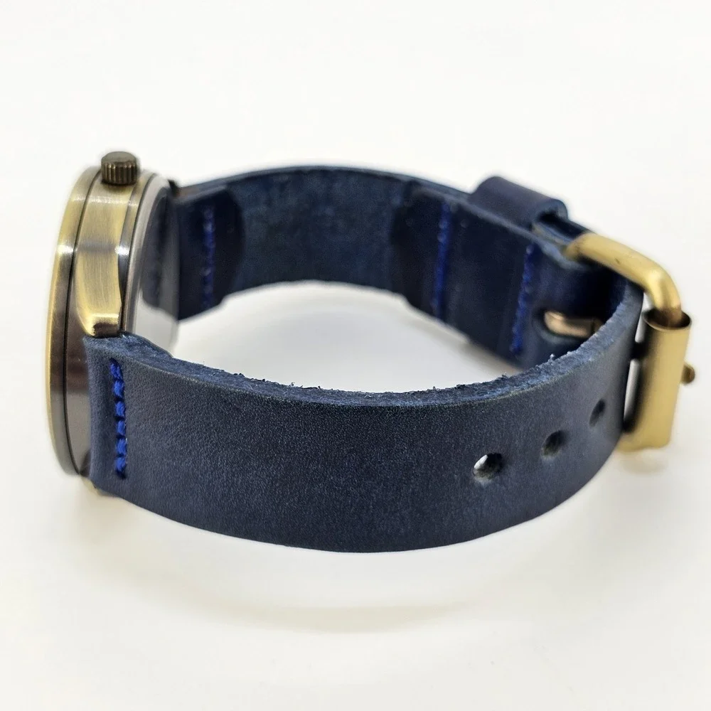 42MM Men's Analog Watch Gold Dial Dark‎ Blue Leahter Bands New Battery